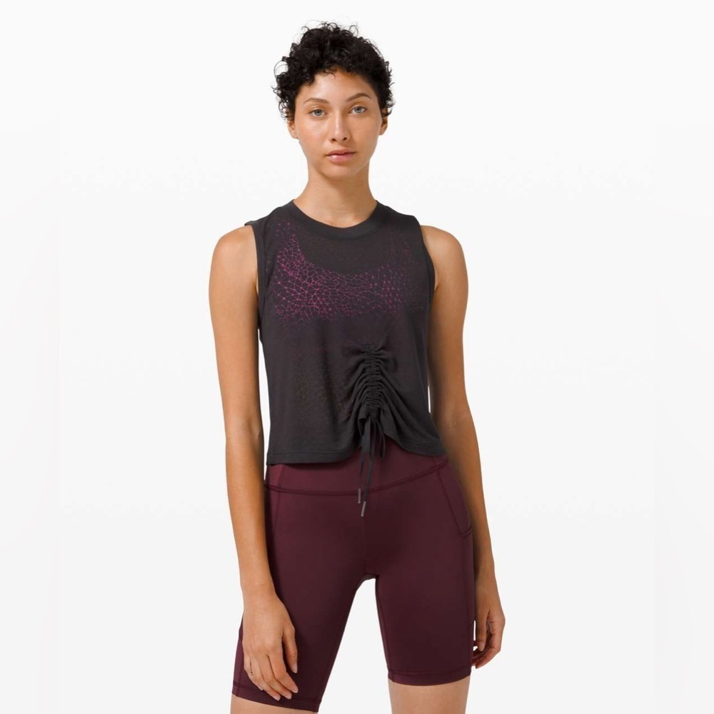 Lululemon Cinch Me Up Front Tank Veil in Black Size 6